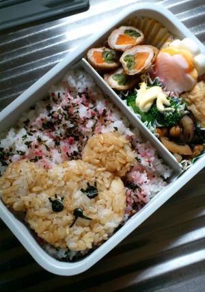 くまさん弁当*ﾌﾟﾁｷｬﾗ弁w-レシピのメイン写真