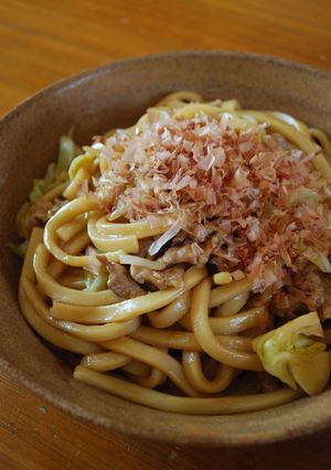 決めては塩麹！の焼きうどん-レシピのメイン写真