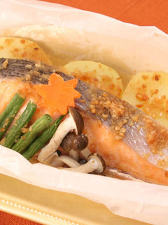 鮭のバター蒸し ピーナツ風味-レシピのメイン写真