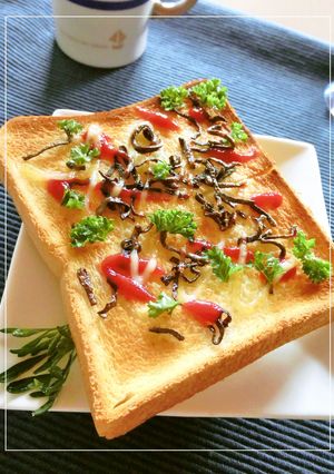 塩昆布×ケチャマヨ×パセリのトースト-レシピのメイン写真