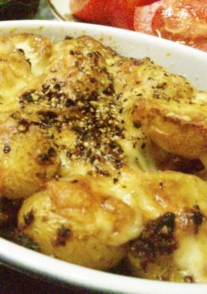 こんがりエスニック☆ポテトのチーズ焼き-レシピのメイン写真