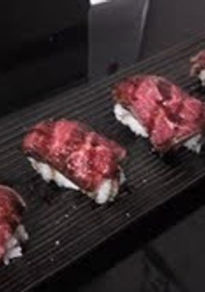 牛もも肉のタタキ寿司～バルサミコソース～-レシピのメイン写真