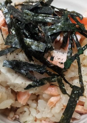 鮭としめじのほっこり炊き込みご飯-レシピのメイン写真