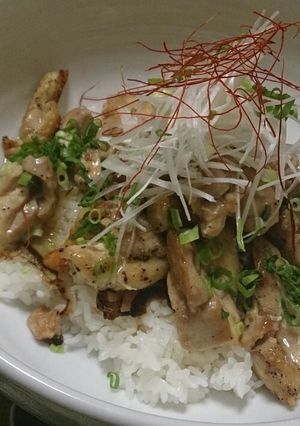 芳ばしネギの塩麹鶏丼-レシピのメイン写真