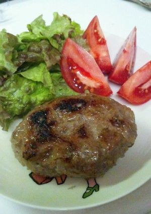 塩麹でハンバーグ-レシピのメイン写真