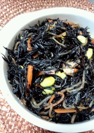 ひじきの煮物☆我が家の味みつけた!!-レシピのメイン写真
