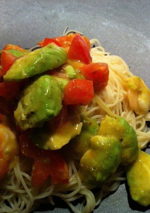 トマト・アボカド・マンゴーの冷製パスタ-レシピのメイン写真