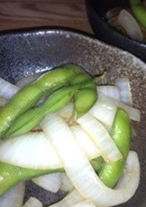 新玉ねぎと枝豆のバター炒め☆-レシピのメイン写真