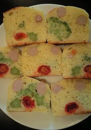 ウインナーとブロッコリーのケークサレ-レシピのメイン写真