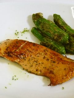 鮭とししとうのバジルオイル焼き!-レシピのメイン写真