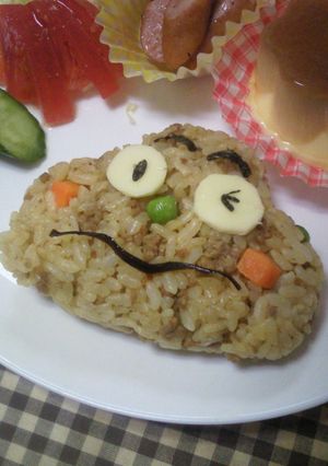 簡単！キャラ飯カレーパンマン★チャーハン-レシピのメイン写真
