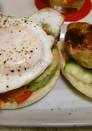 マフィンの香草チキンサンド♪-レシピのメイン写真