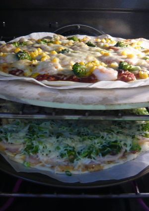 Pizza 生地(薄生地)-レシピのメイン写真
