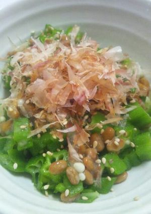 簡単＊ご飯に、豆腐に！５分でオクラ納豆！-レシピのメイン写真