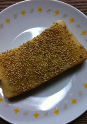 白ゴマトースト-レシピのメイン写真