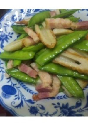 スナップえんどう大量消費♪ベーちく炒め-レシピのメイン写真