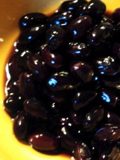 甘さ控えめ☆圧力鍋で簡単黒豆煮-レシピのメイン写真