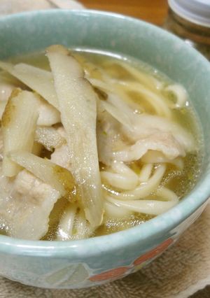 食べ応え満点☆豚ばらとゴボウの煮込うどん-レシピのメイン写真