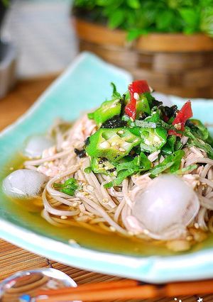 ツナつゆで旨!オクラと海苔の梅わさび蕎麦-レシピのメイン写真