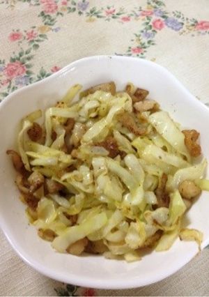 鶏皮とキャベツの炒め物-レシピのメイン写真