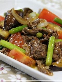 ナスとトマトと牛肉のオイスターソース炒め-レシピのメイン写真