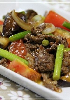 ナスとトマトと牛肉のオイスターソース炒め-レシピのメイン写真