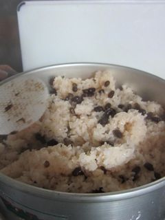 ほんのり塩気☆甘納豆の甘口赤飯@函館-レシピのメイン写真
