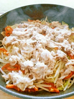 豚肉と野菜の塩麹蒸し♪-レシピのメイン写真