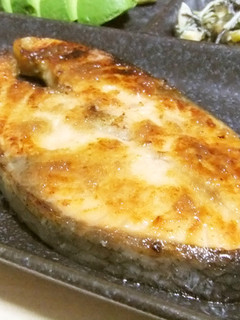 *塩麹+鮭のムニエル(バター焼き)*-レシピのメイン写真