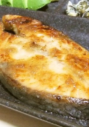 *塩麹+鮭のムニエル（バター焼き）*-レシピのメイン写真