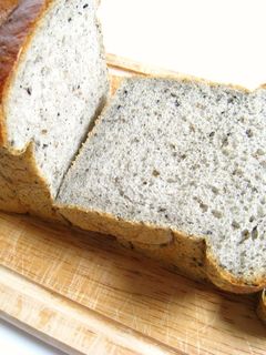 HBでふわふわ黒ごま食パン-レシピのメイン写真