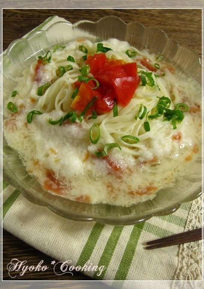 とろろ梅とトマトの冷やしうどん-レシピのメイン写真