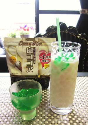 ✤ミントゼリーinアイス白ココア✤-レシピのメイン写真