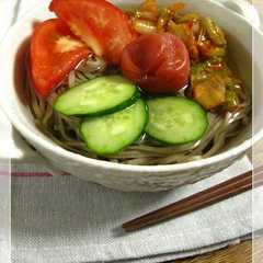รูปของ 韓国冷麺風、冷やし梅そば