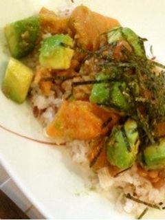 アボカドサーモン納豆丼-レシピのメイン写真
