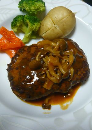 ソースが絶品♥煮込みハンバーグ-レシピのメイン写真