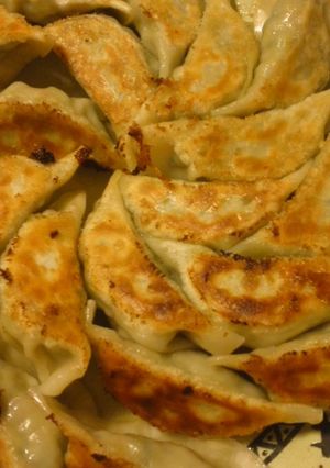 味噌が隠し味。沢山作れる本格焼き餃子-レシピのメイン写真