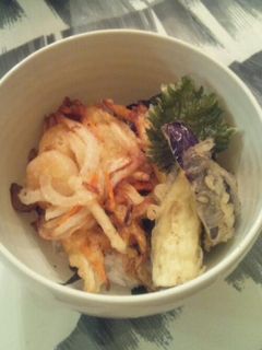 衣も美味しい♪かき揚げ丼-レシピのメイン写真