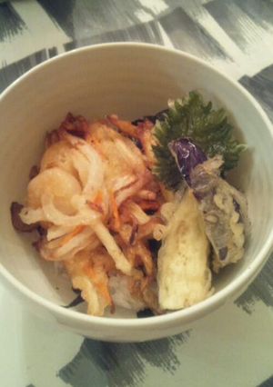 衣も美味しい♪かき揚げ丼-レシピのメイン写真