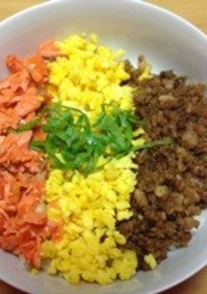 そぼろ丼-レシピのメイン写真