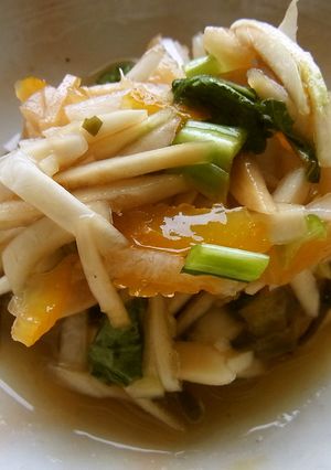 カブの皮と葉の柚子茶の浅漬け-レシピのメイン写真