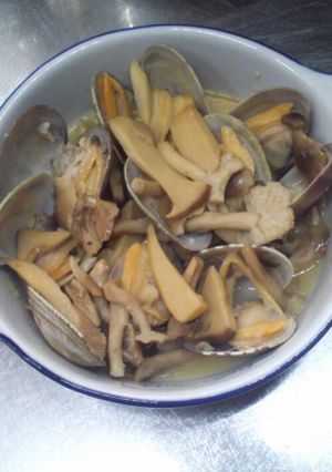 塩麹でプリプリ浅利と茸のワインバター焼き-レシピのメイン写真