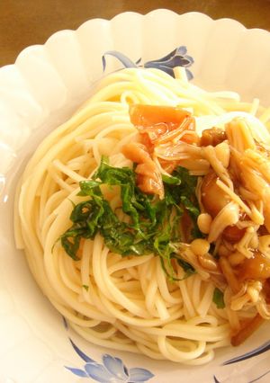 大葉と梅干しとなめ茸でさっぱりそうめん-レシピのメイン写真