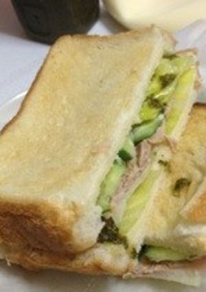 ツナと野菜のバジルソースサンド-レシピのメイン写真