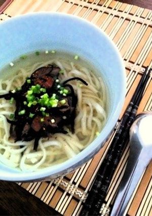 梅ひじきうどん-レシピのメイン写真