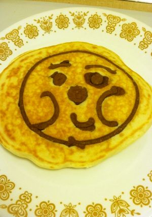 簡単　アンパンマン　デコホットケーキ-レシピのメイン写真