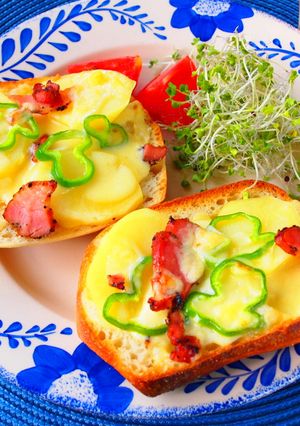 朝食はベーコン香るポテトチーズトースト-レシピのメイン写真