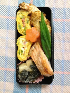 お弁当に!ネギと紅生姜の卵焼き-レシピのメイン写真