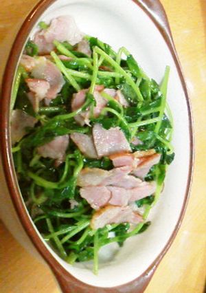 豆苗のベーコン炒め-レシピのメイン写真