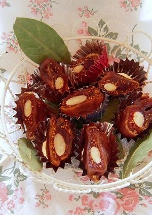 干しイチジクのアーモンドチョコレート-レシピのメイン写真